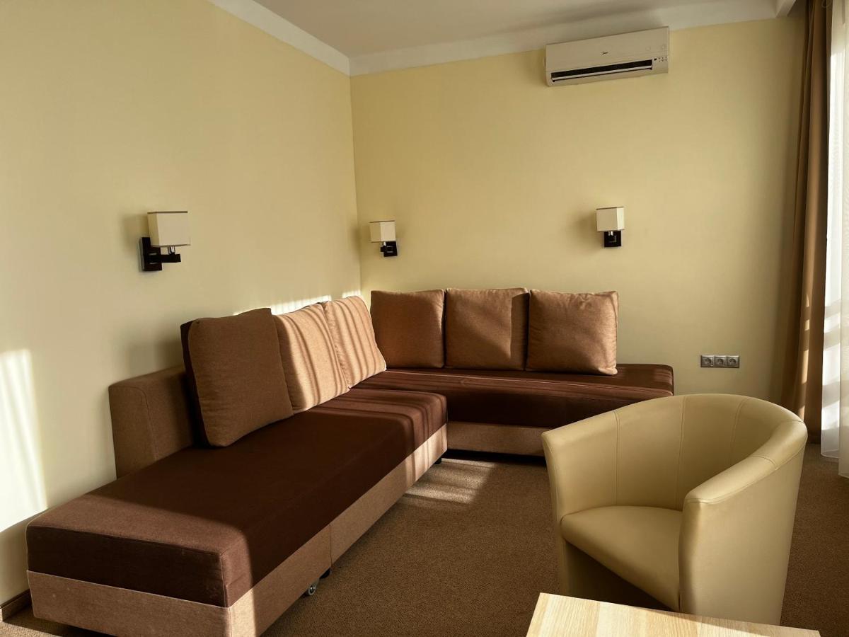 Nereus Park Hotel Balatonalmádi المظهر الخارجي الصورة